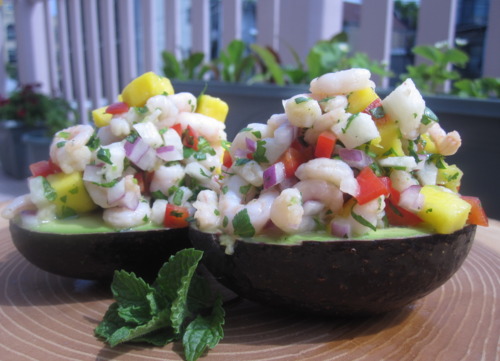 Shrimp Salad in Avocados - Shrimp Salad with Mango and Crunchy Vegetables
