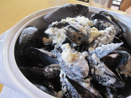 Mussels with Feta